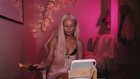 daisy online show from 02/15/26, 01:24