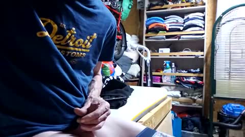 Snapshot of daiwants2fku chatting on 12/16/24, 11:28 dave online show from 12/16/24, 11:28