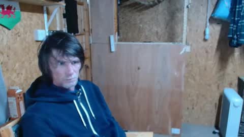 Snapshot of daiwants2fku chatting on 10/18/25, 11:38 dave online show from 10/18/25, 11:38