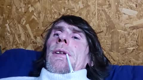 Snapshot of daiwants2fku chatting on 01/12/26, 11:21 dave online show from 01/12/26, 11:21