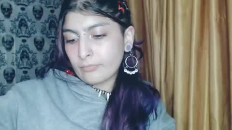    --  -- help me reach 100 hands up  online show from 02/12/25, 03:51