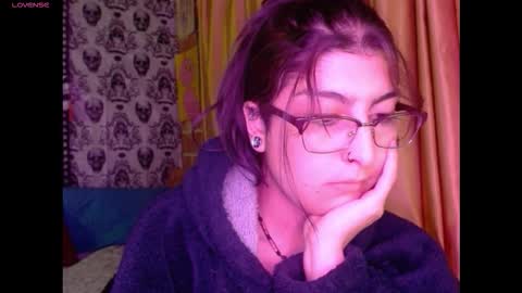    --  -- help me reach 100 hands up  online show from 11/07/25, 02:55