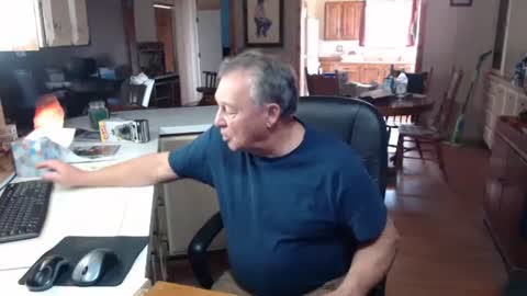Snapshot of dakit2 chatting on 12/03/24, 10:18 dakit online show from 12/03/24, 10:18