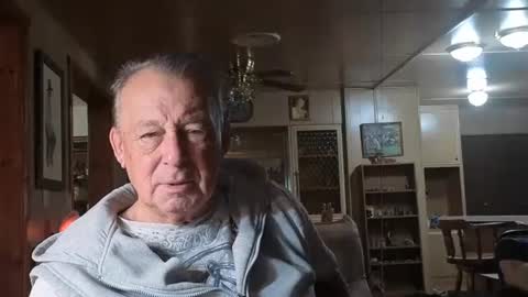 Snapshot of dakit2 chatting on 11/26/25, 01:12 dakit online show from 11/26/25, 01:12