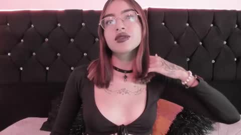 Snapshot of dakitty_moon chatting on 12/29/24, 02:31 dakitty_moon online show from 12/29/24, 02:31