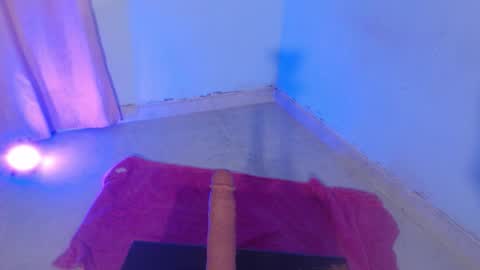 VALENTINA  online show from 10/28/25, 07:56