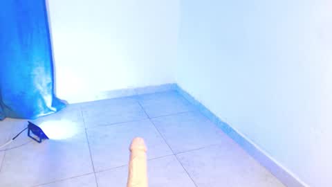 VALENTINA  online show from 12/01/25, 01:10