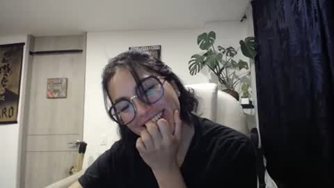 Snapshot of dakota01_ chatting on 12/20/24, 05:47 IG dakotasofiaa online show from 12/20/24, 05:47