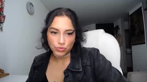 Snapshot of dakota01_ chatting on 01/18/25, 09:55 IG dakotasofiaa online show from 01/18/25, 09:55