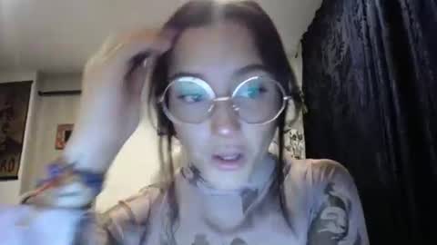 Snapshot of dakota01_ chatting on 02/14/25, 01:34 IG dakotasofiaa online show from 02/14/25, 01:34