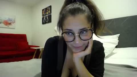 Snapshot of dakota01_ chatting on 12/02/25, 01:22 IG dakotasofiaa online show from 12/02/25, 01:22