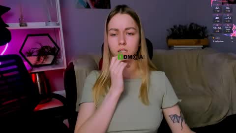 Dakota online show from 03/11/25, 01:16