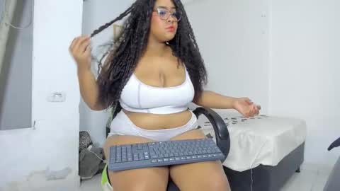 dakota__luxx online show from 09/28/25, 04:29