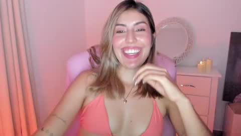Snapshot of dakota_clark chatting on 05/08/26, 01:44 Helloo HAPPY NEW YEAR Ill be back soon online show from 05/08/26, 01:44