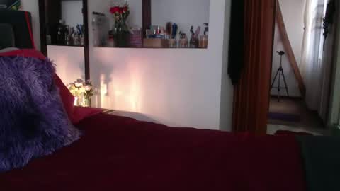 Snapshot of dakota_dark_ chatting on 02/12/25, 06:19 Dakota online show from 02/12/25, 06:19