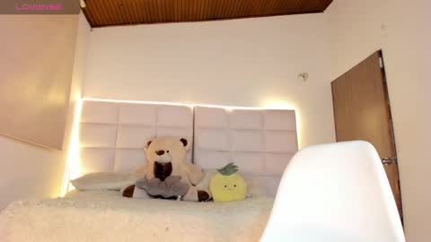 Snapshot of dakota_ds chatting on 12/05/24, 01:03 dakota_ds online show from 12/05/24, 01:03