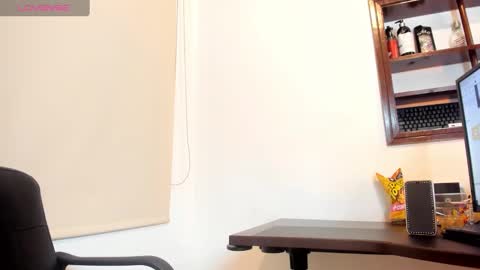 Snapshot of dakota_ds chatting on 12/15/24, 05:20 dakota_ds online show from 12/15/24, 05:20