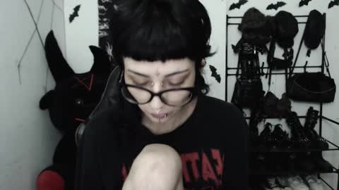 Snapshot of dakota_krall_ chatting on 03/11/26, 03:23 dakota online show from 03/11/26, 03:23