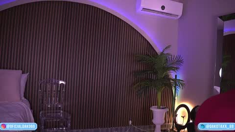 Snapshot of dakota_leex chatting on 10/24/25, 03:03 dako online show from 10/24/25, 03:03