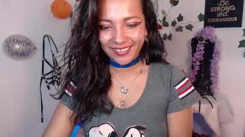 Snapshot of dakota_ro chatting on 10/29/25, 10:00 Caroliina online show from 10/29/25, 10:00