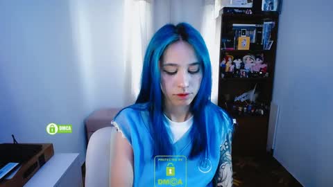 Snapshot of dakota_senju chatting on 12/15/24, 01:00 Maca online show from 12/15/24, 01:00