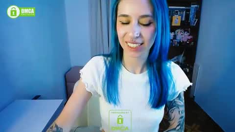 Snapshot of dakota_senju chatting on 12/19/24, 12:02 Maca online show from 12/19/24, 12:02