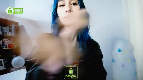 Snapshot of dakota_senju chatting on 03/10/25, 11:49 Maca online show from 03/10/25, 11:49