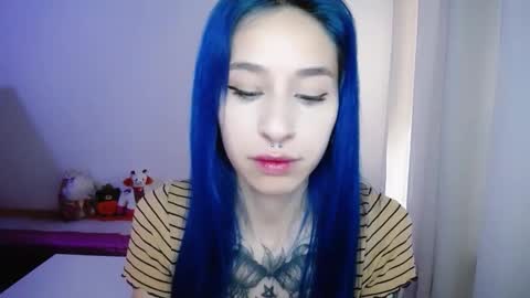 Snapshot of dakota_senju chatting on 11/11/25, 01:44 Maca online show from 11/11/25, 01:44