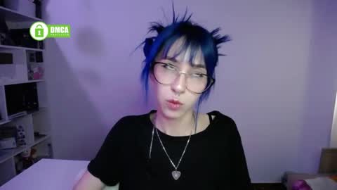 Snapshot of dakota_senju chatting on 04/23/26, 10:34 Maca online show from 04/23/26, 10:34