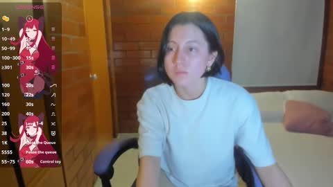 Snapshot of dakotaa_aa chatting on 01/02/25, 11:27 The girl of your dreams o online show from 01/02/25, 11:27