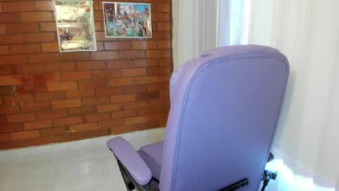 Snapshot of dakotaa_aa chatting on 02/25/25, 05:58 The girl of your dreams o online show from 02/25/25, 05:58