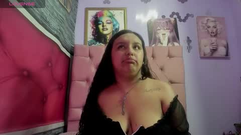 Mariana online show from 09/16/25, 08:04