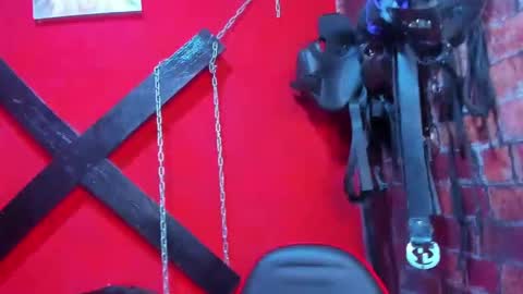 Snapshot of dakotaks chatting on 04/05/26, 04:31 Mariana online show from 04/05/26, 04:31