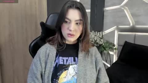 Snapshot of dakotarussell_ chatting on 01/06/26, 11:03 Dakota online show from 01/06/26, 11:03