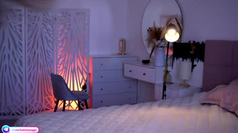 Snapshot of dakotasi chatting on 03/23/26, 10:52 Dasha online show from 03/23/26, 10:52