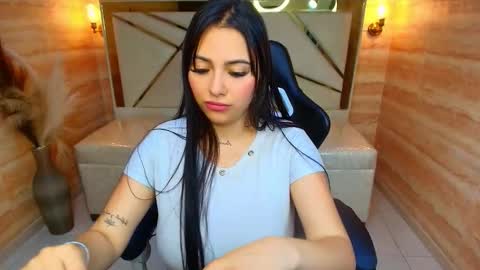 Dakotha  online show from 12/16/25, 03:33