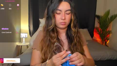 Snapshot of dakottaa__ chatting on 03/24/26, 11:43 dakottaa__ online show from 03/24/26, 11:43