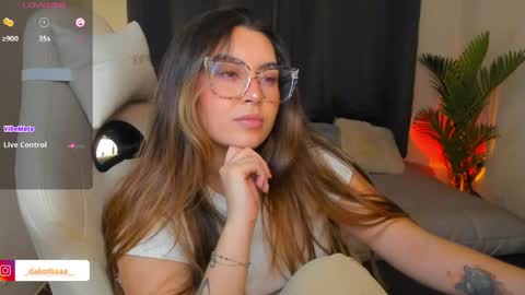 Snapshot of dakottaa__ chatting on 04/16/26, 12:11 dakottaa__ online show from 04/16/26, 12:11