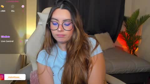 Snapshot of dakottaa__ chatting on 04/21/26, 12:12 dakottaa__ online show from 04/21/26, 12:12