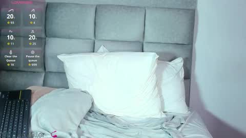 Snapshot of dalia_hart chatting on 04/26/26, 12:25 Dalia Hart online show from 04/26/26, 12:25