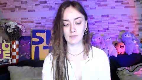 Dalia  online show from 10/23/25, 09:41