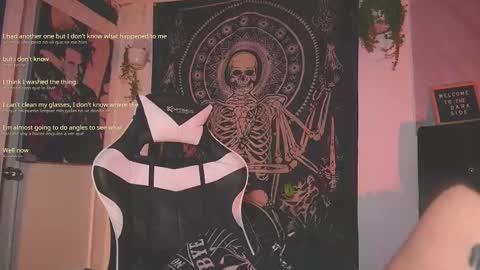 dalia_vorhees online show from 12/18/25, 02:06