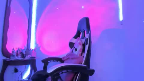 Dalia April online show from 03/07/26, 07:55