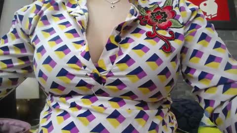Snapshot of daliadubey chatting on 03/25/26, 11:27 dalia dubey online show from 03/25/26, 11:27