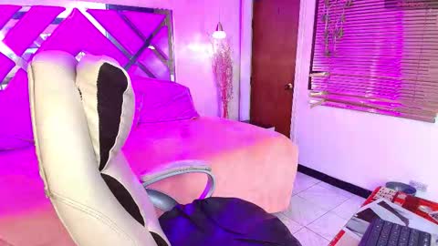 Snapshot of daliia_ chatting on 03/05/26, 01:40 Daliia online show from 03/05/26, 01:40