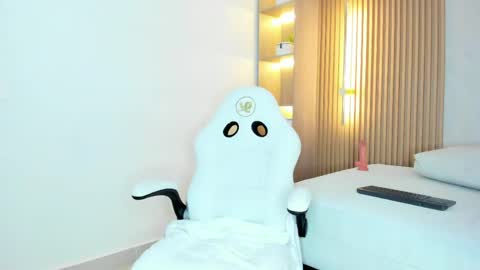Snapshot of dalila_sette chatting on 04/25/26, 01:41 dalila sette online show from 04/25/26, 01:41