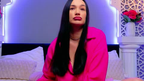 daliyaa_ online show from 04/01/26, 12:39