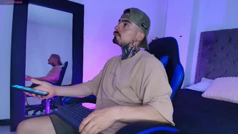 Dallas whitee online show from 04/02/26, 06:05