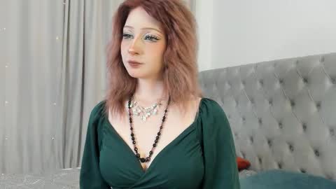 Snapshot of dallasapley chatting on 02/14/26, 06:10 Julia online show from 02/14/26, 06:10