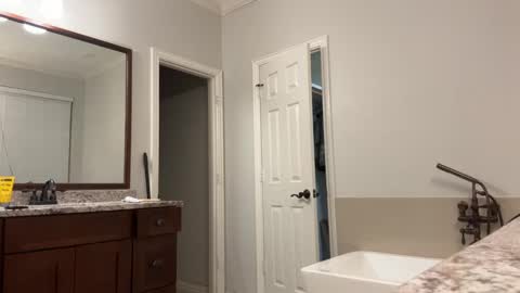 Snapshot of dallasjmg chatting on 02/13/25, 03:29 dallasjmg online show from 02/13/25, 03:29